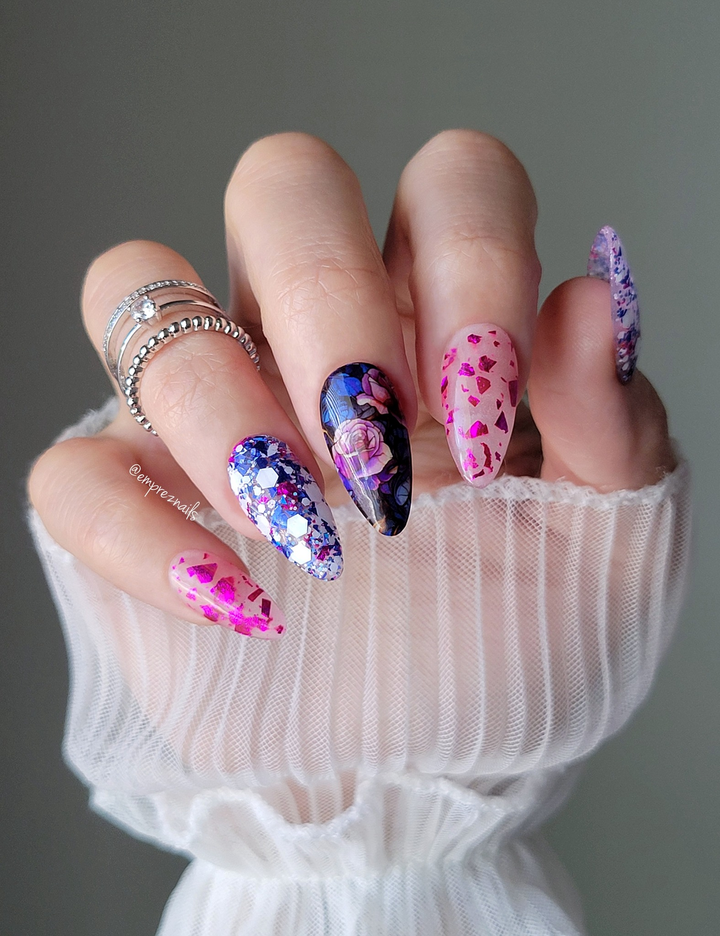 F046 Purple Stain Glass Roses