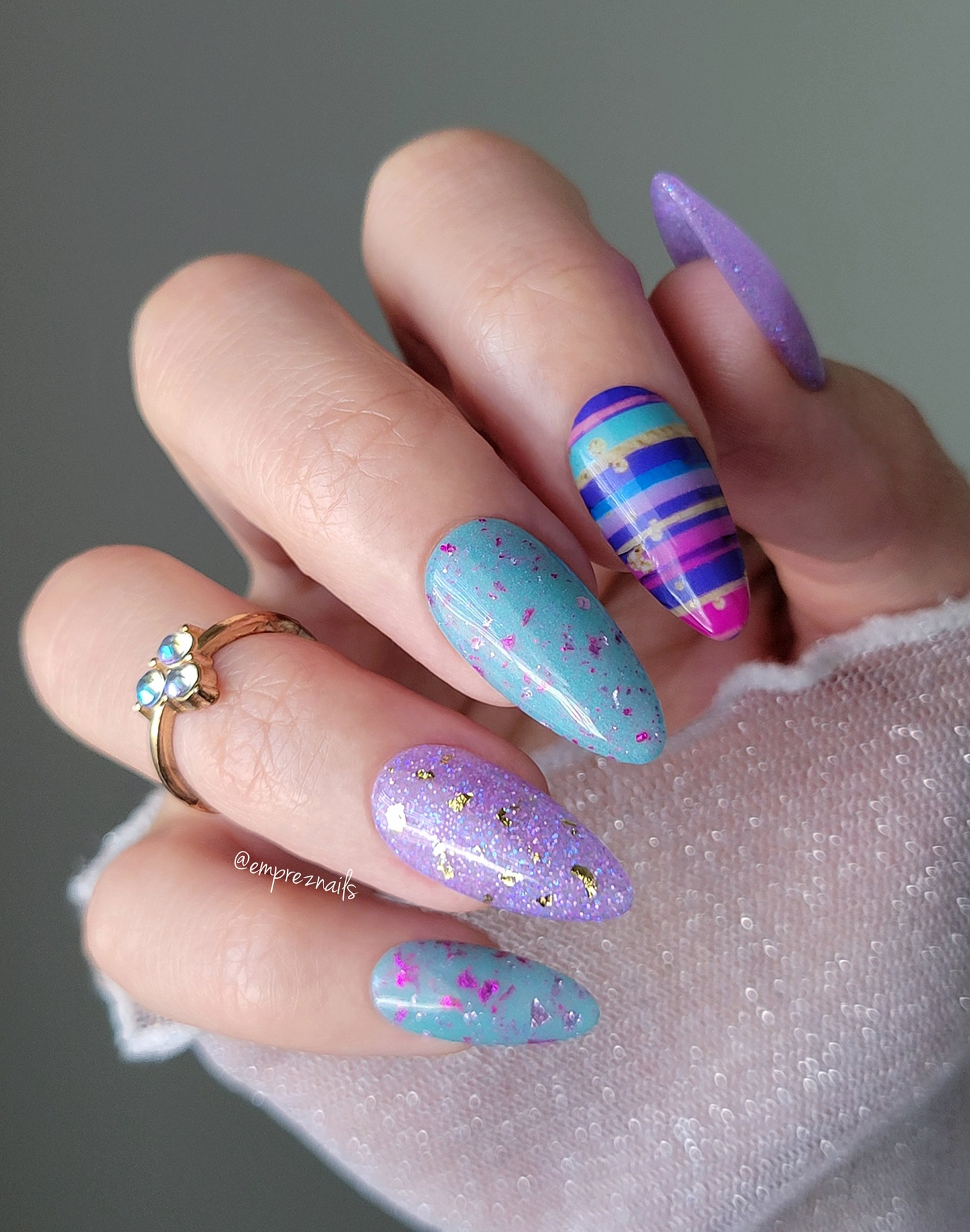 F188 Stripes With Gold