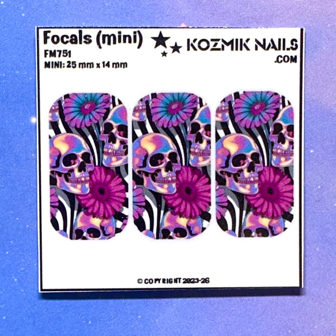 F751 Groovy Skulls with Daisies