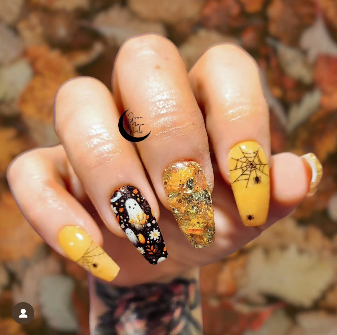 Fantômes dans le jardin 3