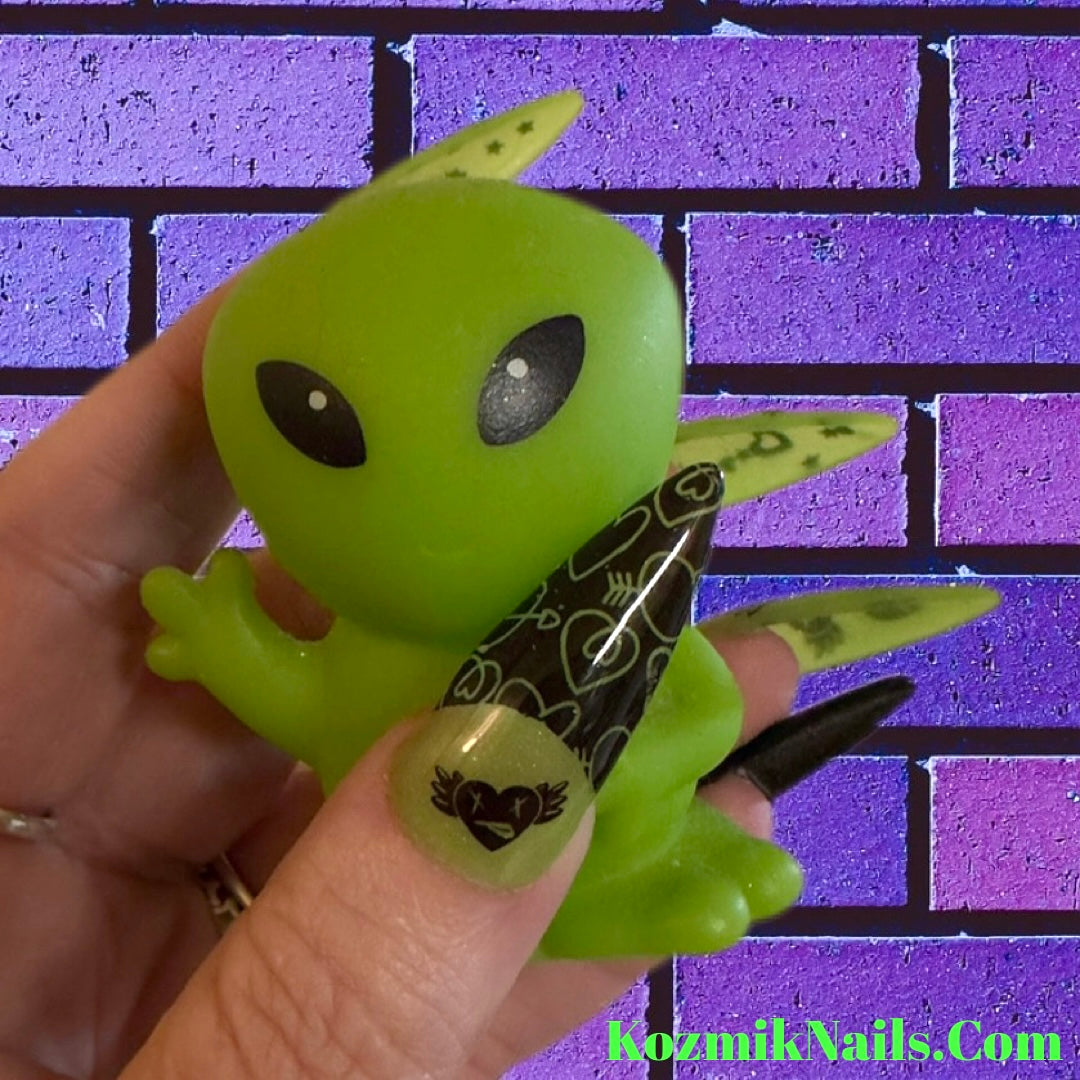 FS0030 VDay Black And White